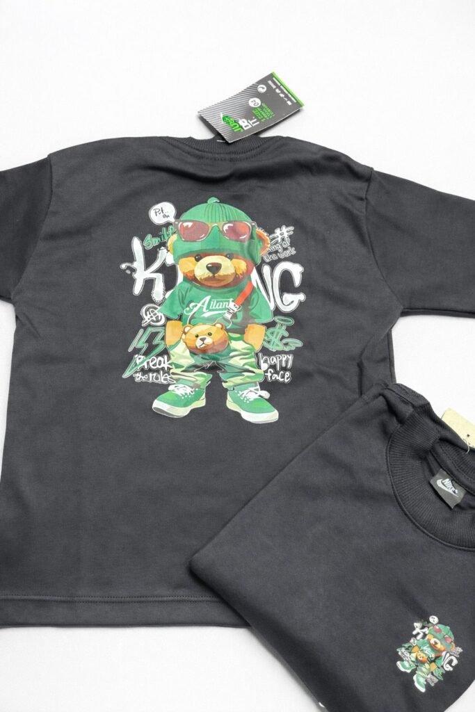 camiseta oversized urso